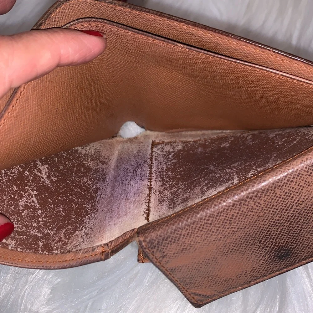 LV Authentic Men’s Bi- fold wallet (code#CA0942 (project wallet) - Picture 7 of 12